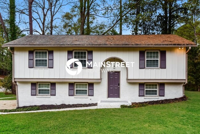 Primary Photo - 4 Bedroom Pet-Friendly Home in Morrow, GA ...