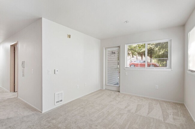 Interior Photo - 18223 73rd Ave NE