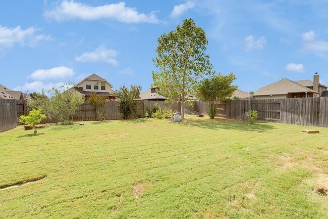 Building Photo - 3215 Honey Peach Way