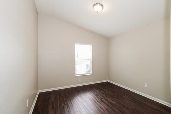 Building Photo - 13116 Early Run Ln