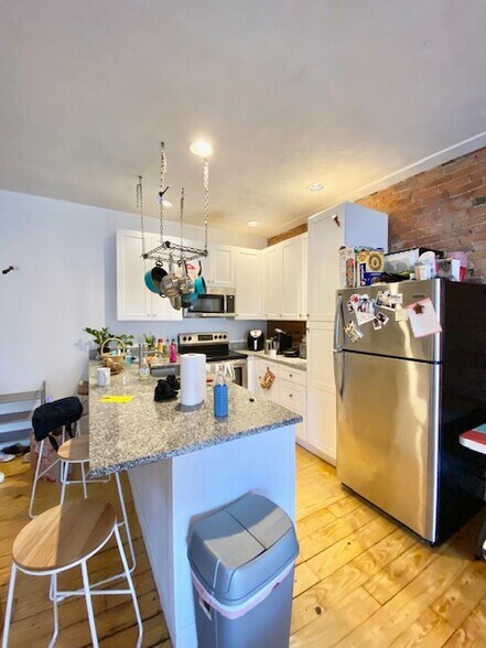 Building Photo - 610 Columbus Ave