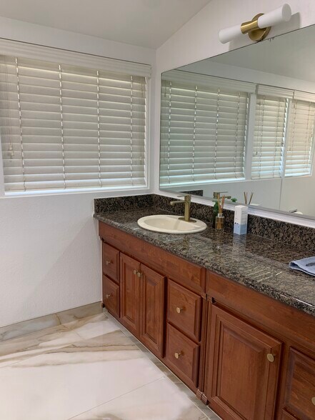 Building Photo - 326 Las Riendas Dr