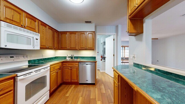 Building Photo - 3424 51st Ave Cir W