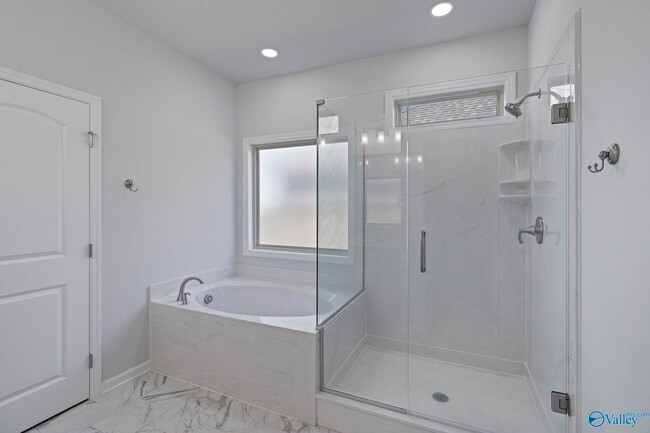 Building Photo - 279 Shubert Dr