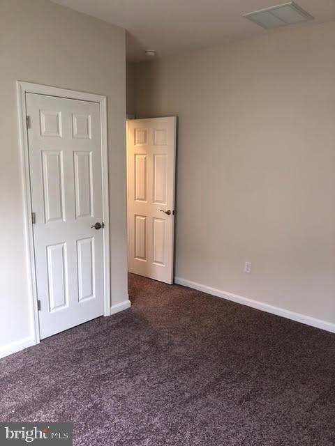 Building Photo - 10 Backwater Ct