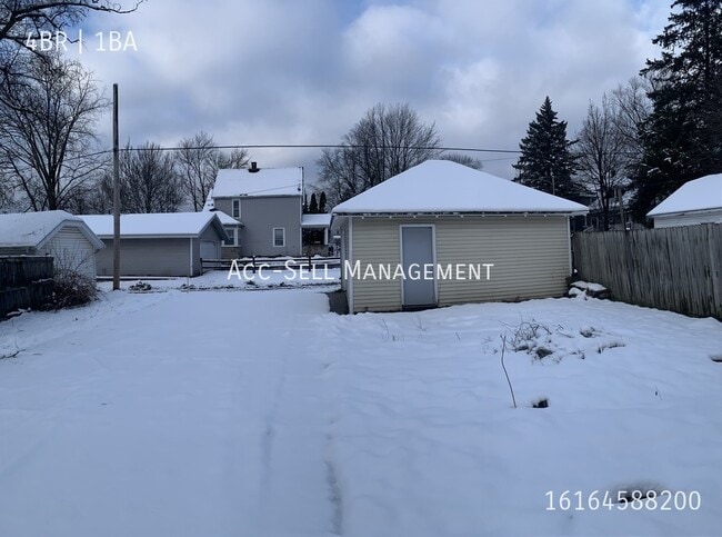 Building Photo - 523 Lydia St NE