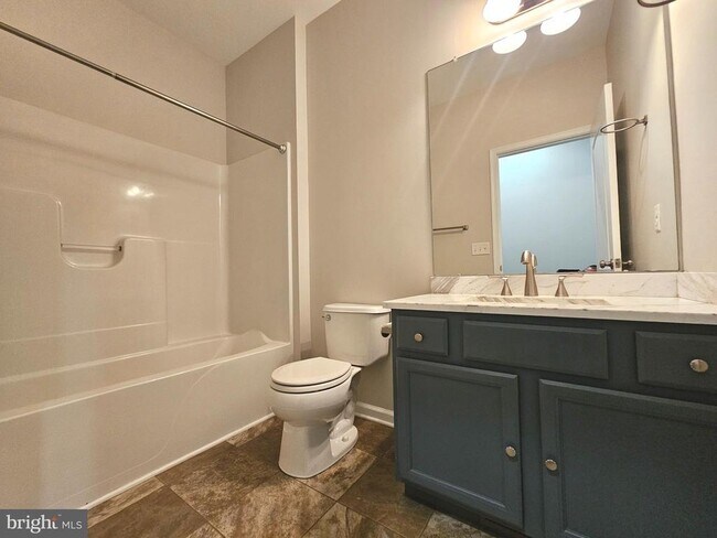 Building Photo - 270 Waterway Dr
