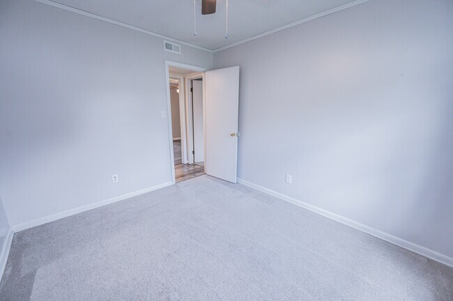 Building Photo - 145 Keith Dr