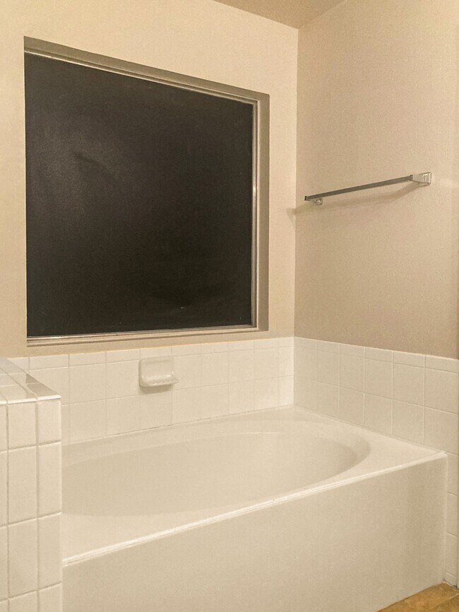 Building Photo - 3606 Starbridge Pointe Ln