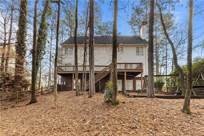 Building Photo - 3460 Goldenrod Dr