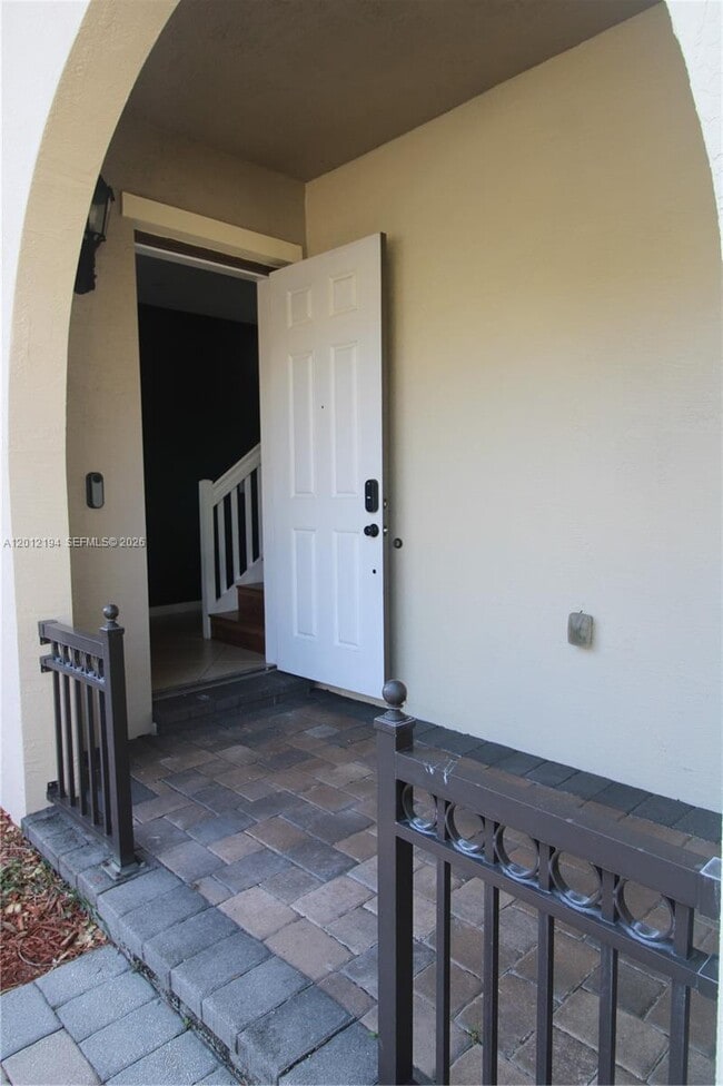 Building Photo - 2977 Solano Ave