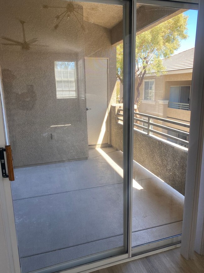 Building Photo - BEAUTIFUL CUSTOM CONDO IN DOWNTOWN SUMMERLIN