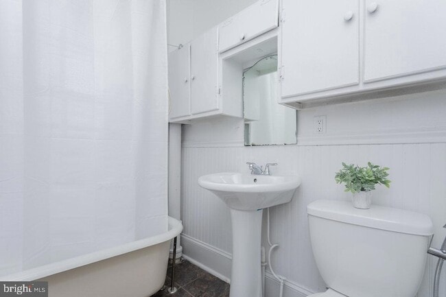 Building Photo - 775 Collicello St