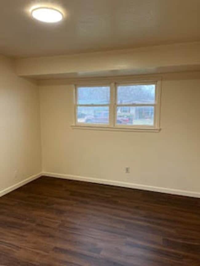 Building Photo - Ready for New Tenants- 3 Bedroom, 1.5 Bath in North Riverside- FWISD- 76111