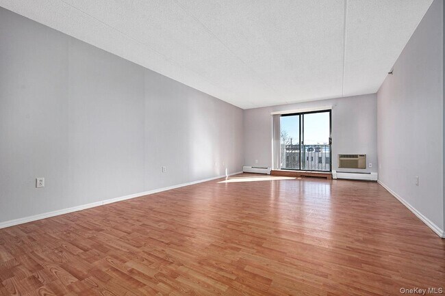 Building Photo - 123 Mamaroneck Ave