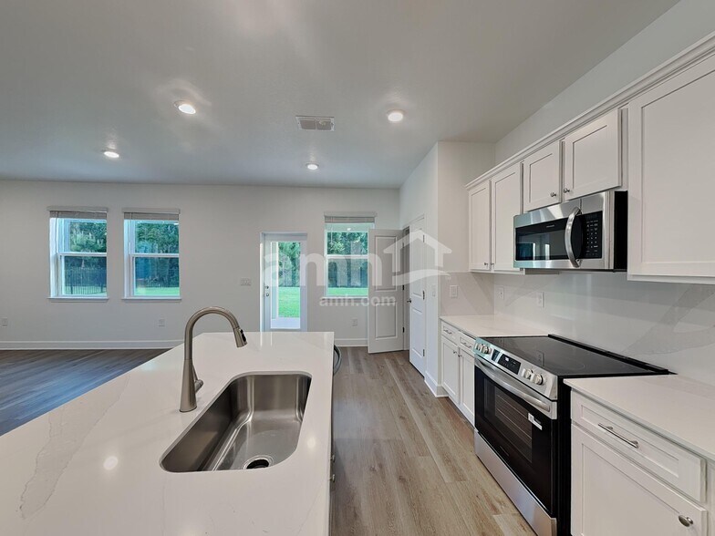 Building Photo - 16508 Cheyanne Ct