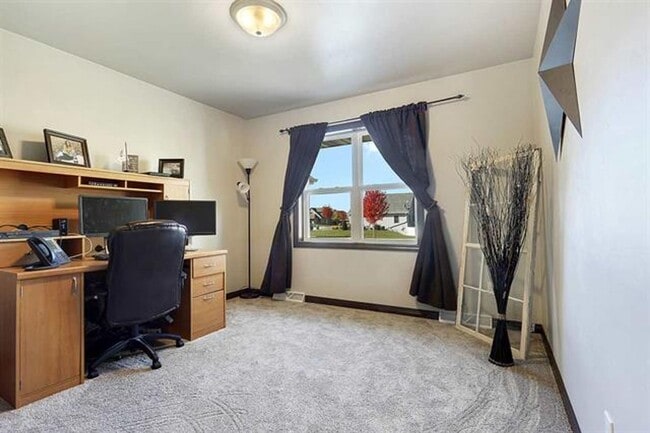 Building Photo - ***COMING SOON*** LAWNCARE INCLUDED! - 3 Bed 2 Bath Ranch Single Family Home