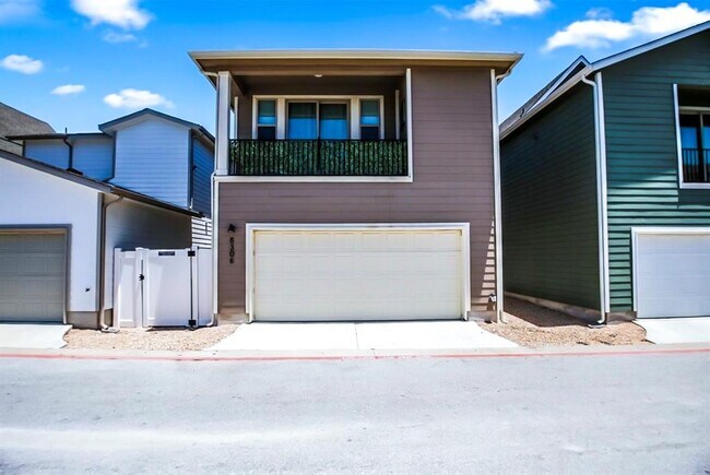 Building Photo - 8306 Mandela Bend