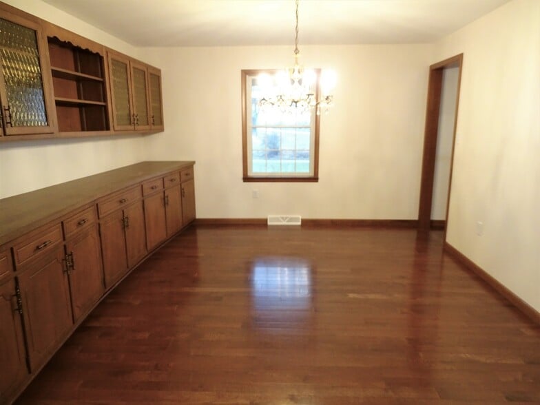 Building Photo - 2228 Junction Rd