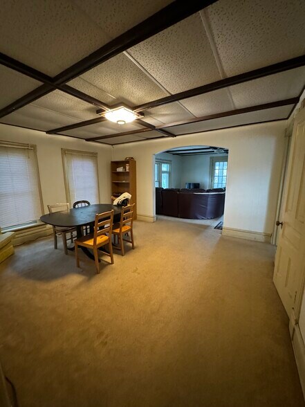 Dining area / Living room # 2 - 77 W Howard St