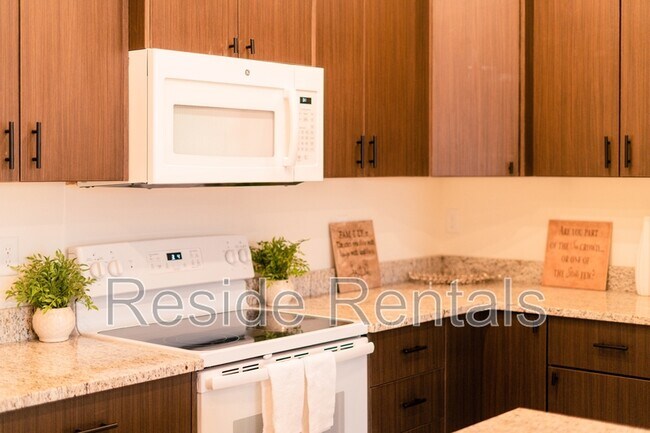Building Photo - 254 Spring Creek Pky