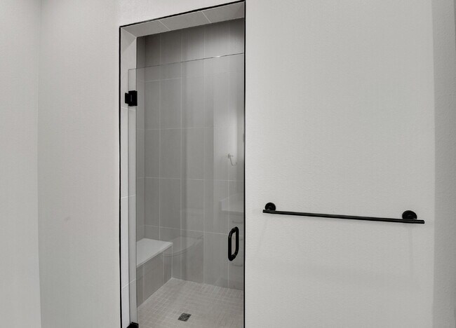 Building Photo - $2,895.00 - 2 Bed, 2.5 Bath Townhome in Prime Denver Location!