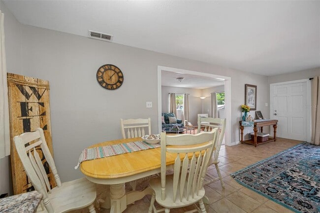 Building Photo - 4704 W Wyoming Ave