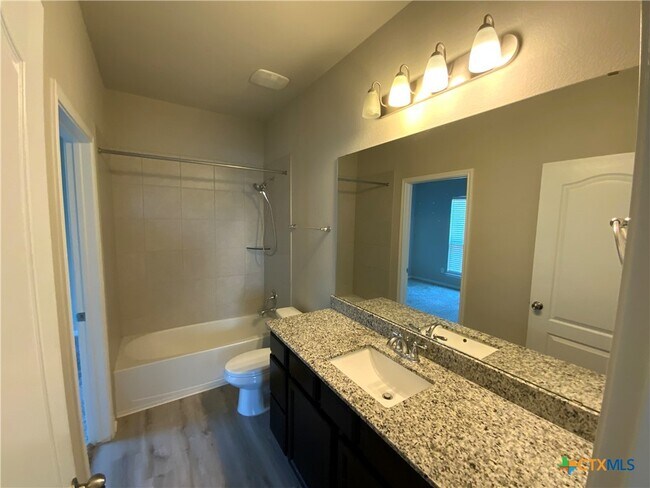 Building Photo - 1236 Grand Oak Trl