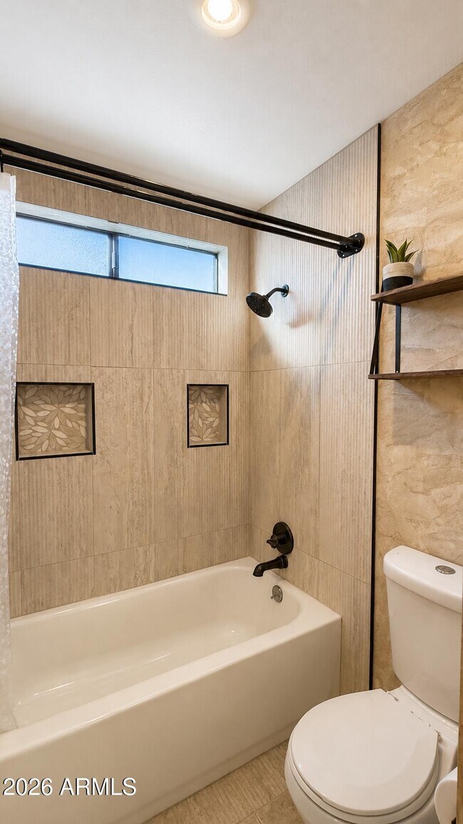 Building Photo - 4148 W Villa Maria Dr