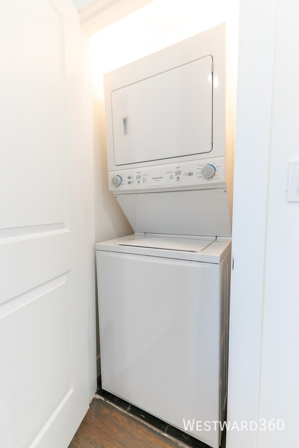 Building Photo - 6201 N Glenwood Ave