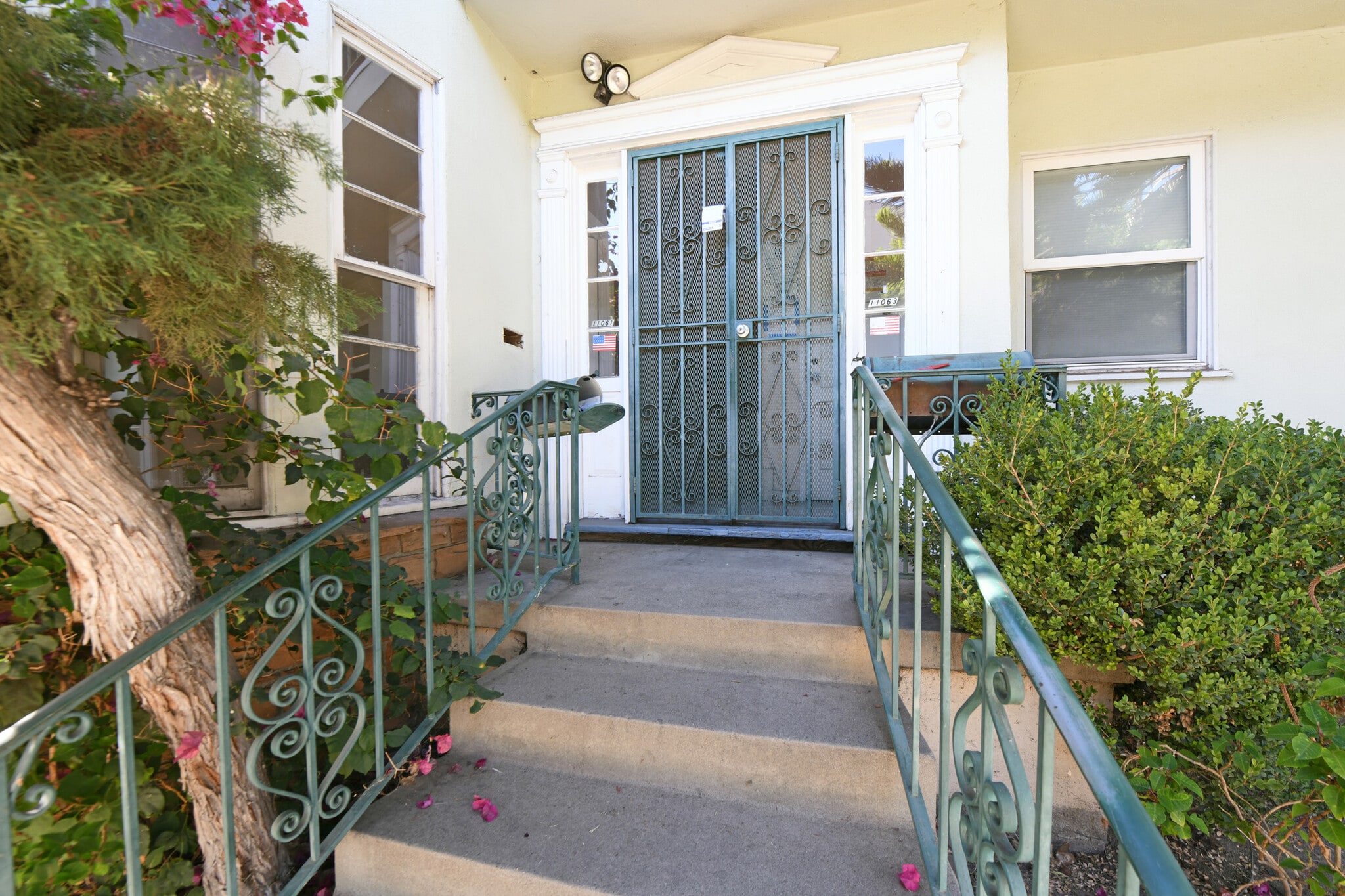 Building Photo - 11061 Ohio Ave