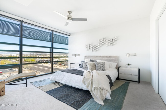 Building Photo - 7180 E Kierland Blvd