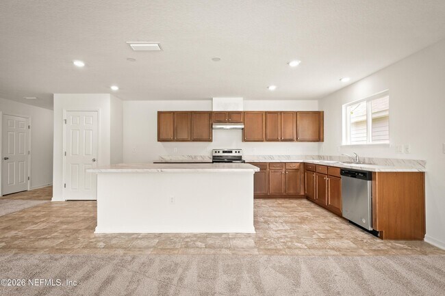 Building Photo - 2172 Hudson Grove