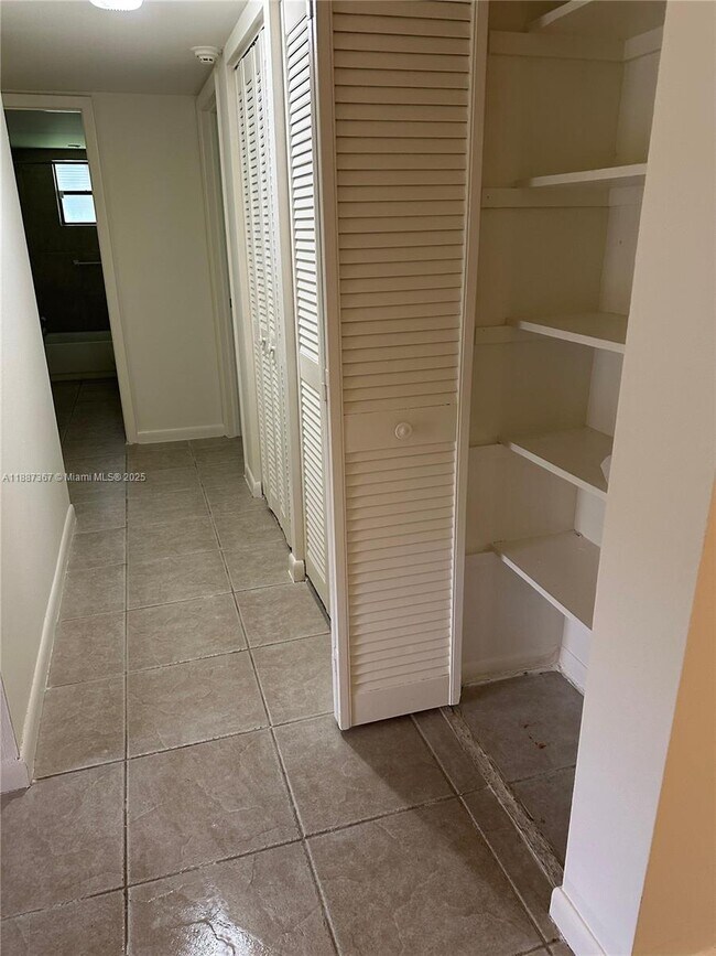 Building Photo - 7955 SW 86th St