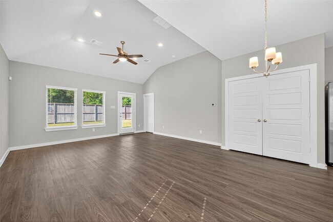 Building Photo - 21932 Juniper Crossing Dr