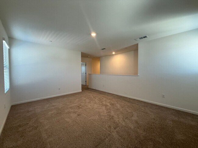 Building Photo - 5531 W Flint Way