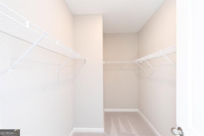 Building Photo - 272 Commons Ave