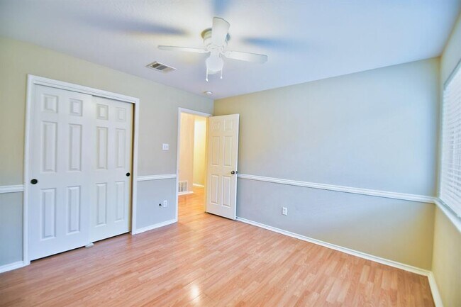 Building Photo - 2439 Pearson Way