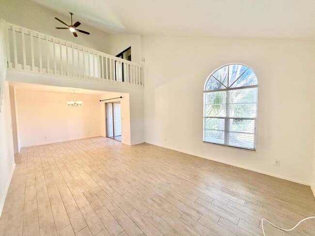 Building Photo - **LELY COUNTRY CLUB** 2 BED + LOFT / 2 BAT...
