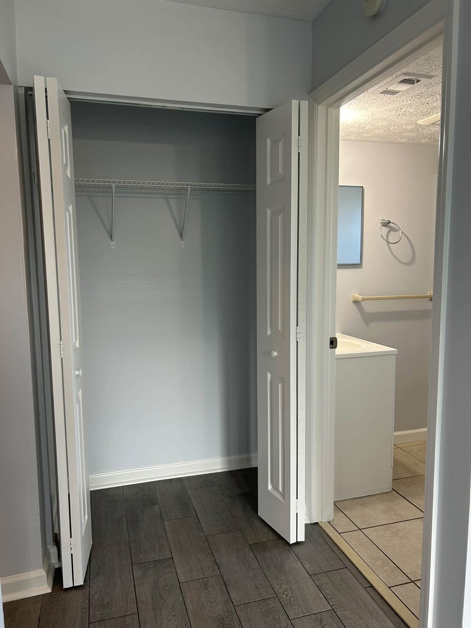 Master bedroom also has a closet and its own bathroom - 7669 SE James St