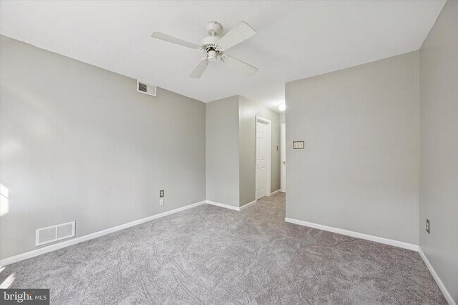 Building Photo - 253 Miley Rd