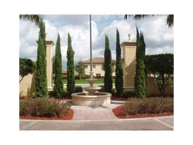 Building Photo - 3390 NE 13th Cir Dr