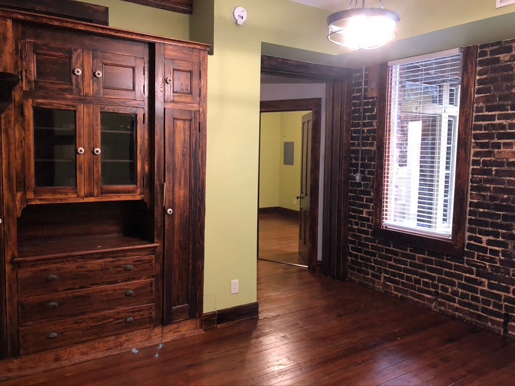 Building Photo - 457 Dauphin St