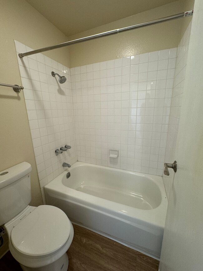 Building Photo - 415 Ignacio Blvd