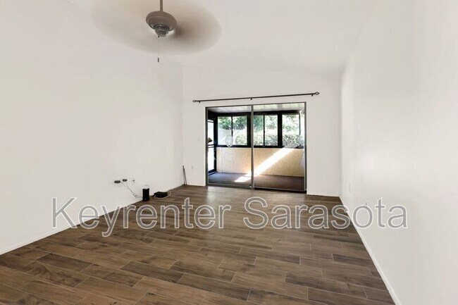 Building Photo - 1403 56th St W