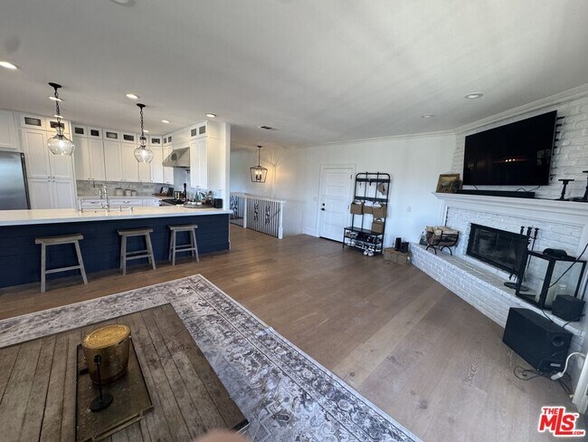 Building Photo - 456 S McKnight Rd