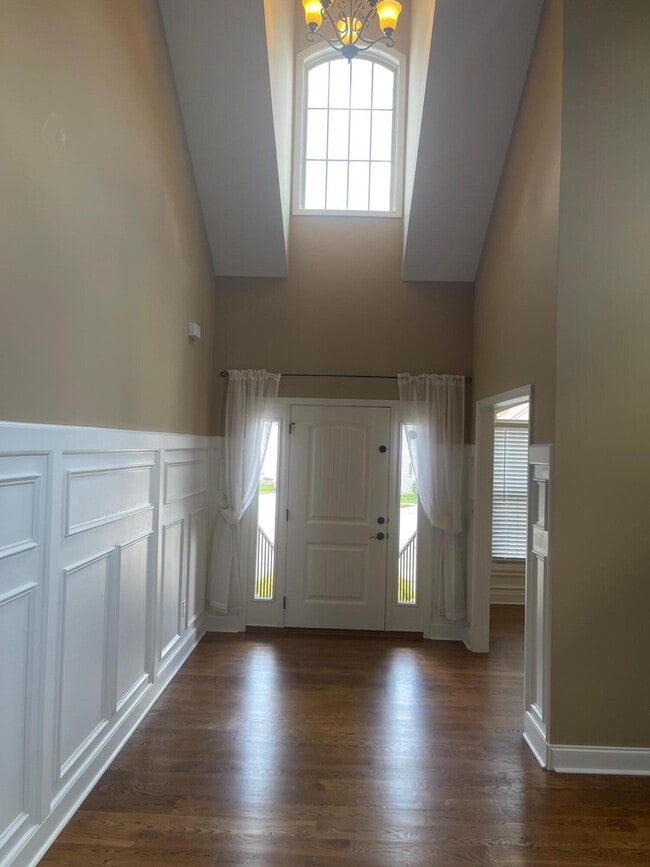 Building Photo - 1568 Sweet Clover Pk