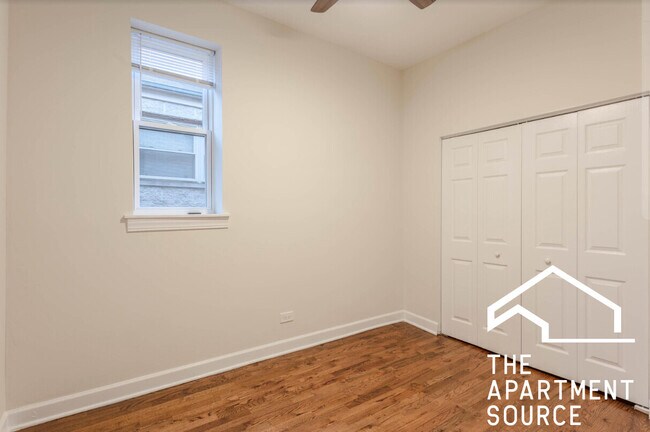 Building Photo - 1420 N Talman Ave