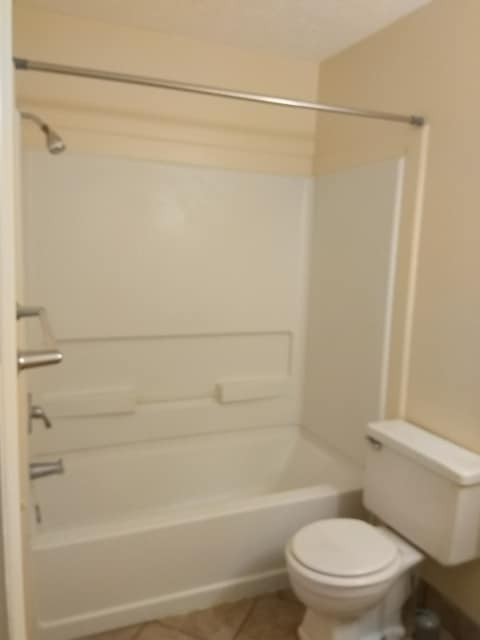 Bath tub and shower - 5980 Margie Cir SW