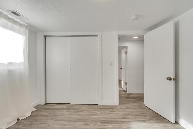Building Photo - 235 N 800 E